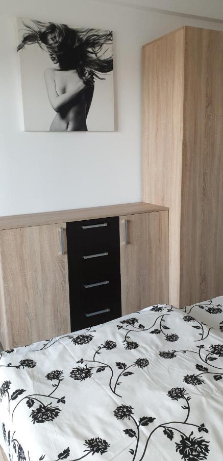 Domeview Apartment - Vitan Mall Букурещ Екстериор снимка